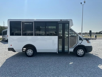 Picture of 2021 Chevrolet Collins TH400 Shuttle Bus