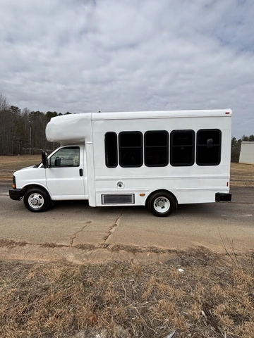 Picture of 2010 Chevrolet 3500 Starcraft MFSAB