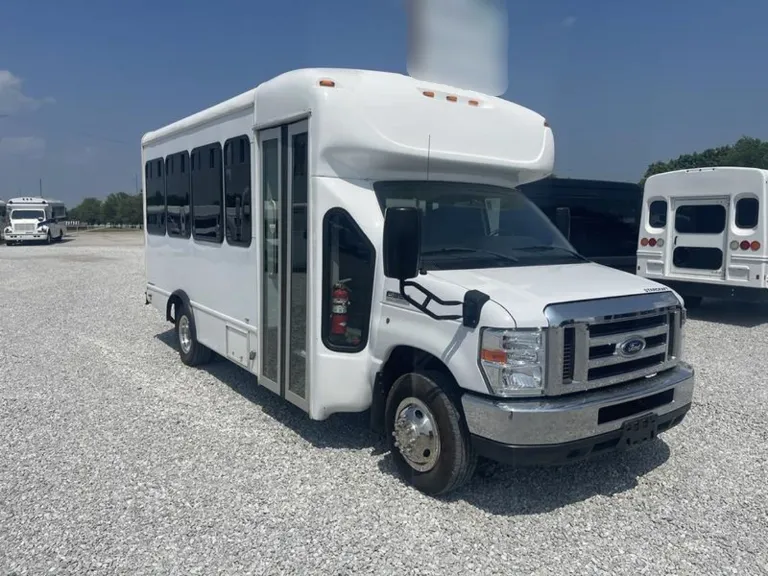 Picture of 2020 Ford E350 Starcraft Allstar Shuttle Bus