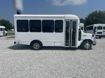 Picture of 2020 Ford E350 Starcraft Allstar Shuttle Bus