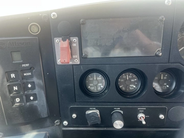 Picture of 2004 MCI D4500 Coach Bus