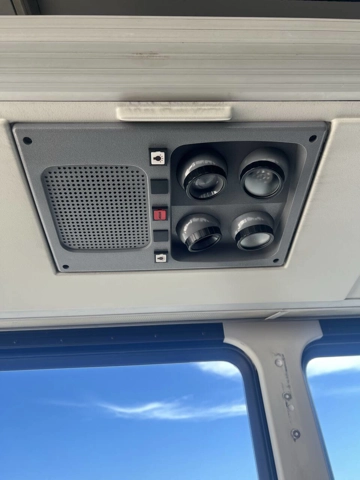 Picture of 2004 MCI D4500 Coach Bus