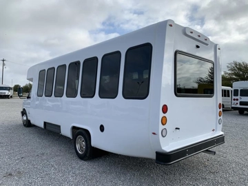 Picture of 2019 Chevrolet 4500 Diamond VIP 2800 ADA Shuttle Bus