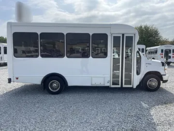 Picture of 2019 Ford E350 Starcraft Allstar Shuttle Bus