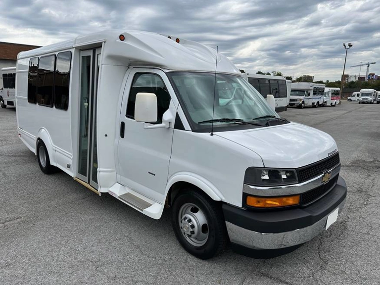Picture of 2024 Chevrolet 3500 Starquest Shuttle Bus