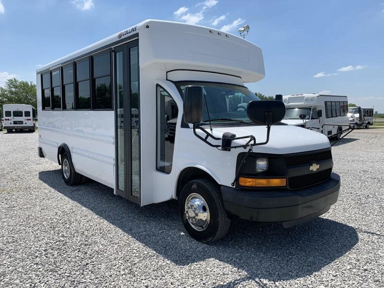 Picture of 2017 Chevrolet Collins DE516 Shuttle Bus