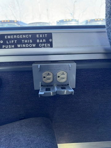 Picture of 2006 MCI D4505 Coach Bus