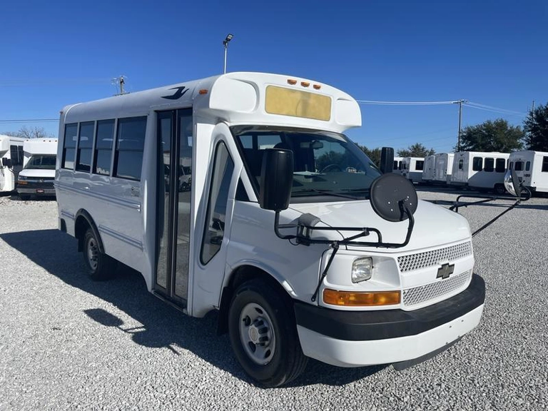 Picture of 2012 Chevrolet Girardin MBII Bus
