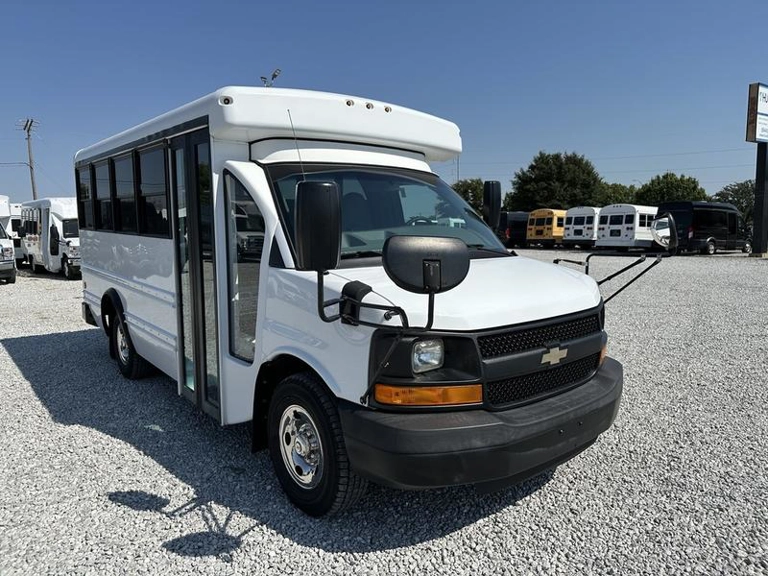 Picture of 2011 Chevrolet Collins Bantam Shuttle Bus