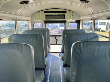 Picture of 2011 Chevrolet Minotour Thomas Shuttle Bus