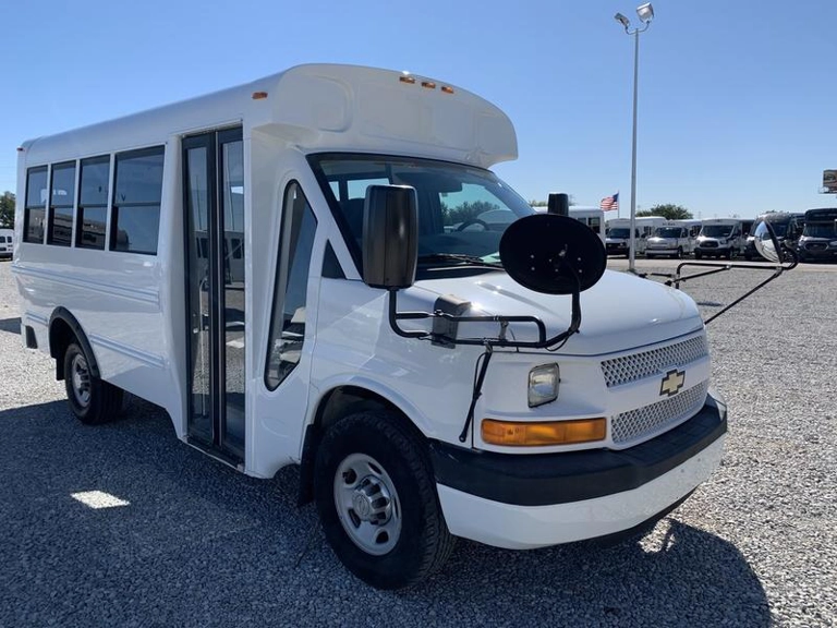 Picture of 2010 Chevrolet Girardin MBII Shuttle Bus