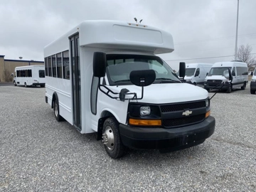 Picture of 2009 Collins Super Bantam Chevrolet Shuttle Bus