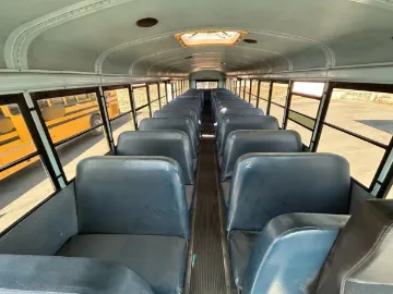 Picture of 2004 Thomas HDX School Bus