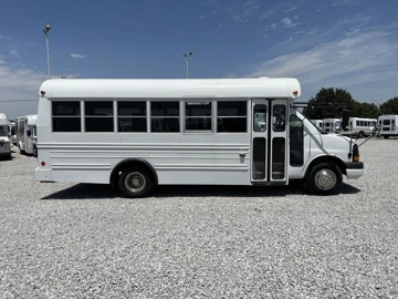 Picture of 2004 Mid Bus Guide Shuttle Bus