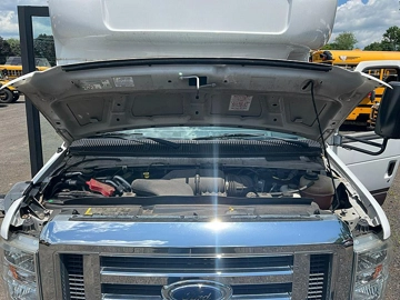 Picture of 2012 Ford E350 Starcraft Starlite ADA Shuttle Bus