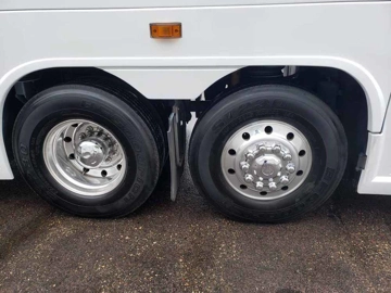 Picture of 2006 Mci J4500 Coach Bus