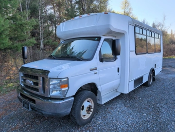 Picture of 2015 Ford Champion Shuttle Bus