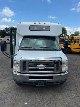 Picture of 2014 Ford E450 Diamond Coach ADA Shuttle Bus