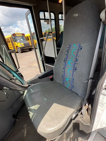 Picture of 2014 Ford E450 Diamond Coach ADA Shuttle Bus