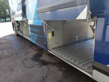 Picture of 2000 Mci 102DL3 Coach Bus