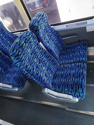 Picture of 2000 Mci 102DL3 Coach Bus
