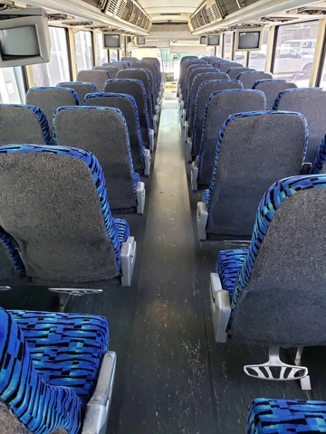 Picture of 2000 Mci 102DL3 Coach Bus