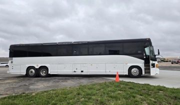 Picture of 1999 MCI DL-3 Coach Bus