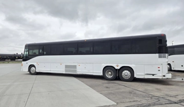 Picture of 1999 MCI DL-3 Coach Bus