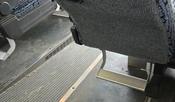 Picture of 1999 MCI DL-3 Coach Bus