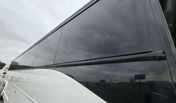 Picture of 1999 MCI DL-3 Coach Bus