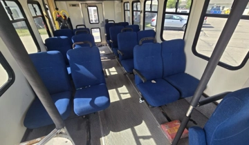 Picture of 1996 Ford Eldorado E350 ADA Shuttle Bus