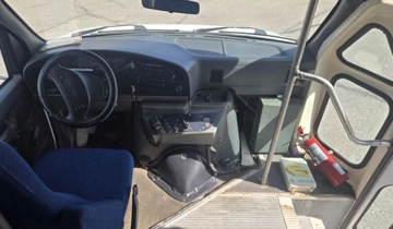 Picture of 1996 Ford Eldorado E350 ADA Shuttle Bus