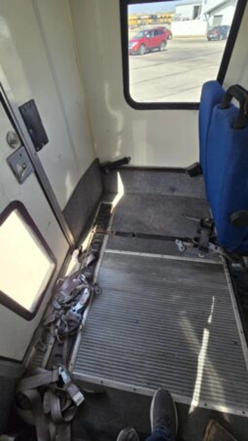Picture of 1996 Ford Eldorado E350 ADA Shuttle Bus