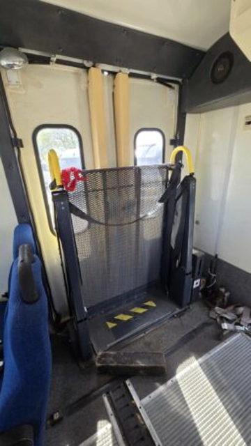 Picture of 1996 Ford Eldorado E350 ADA Shuttle Bus