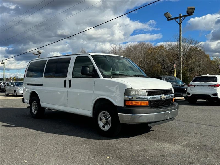 Picture of 2014 Chevrolet Express G3500 Passenger Van