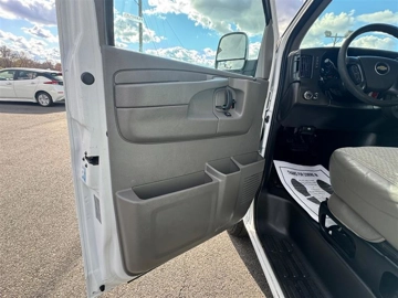 Picture of 2014 Chevrolet Express G3500 Passenger Van