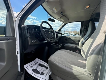 Picture of 2014 Chevrolet Express G3500 Passenger Van
