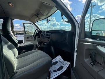 Picture of 2014 Chevrolet Express G3500 Passenger Van