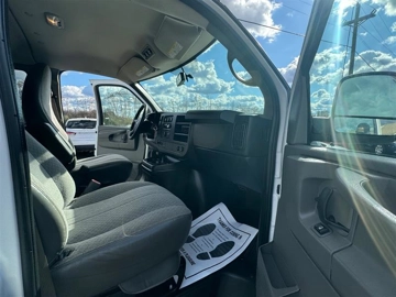 Picture of 2014 Chevrolet Express G3500 Passenger Van