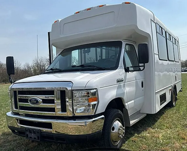 Picture of 2016 Ford E450 Champion ADA Shuttle Bus