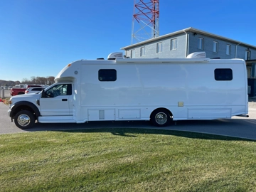 Picture of 2026 Ford F-550 37 FT Three Room Mobile Medication Unit ADA