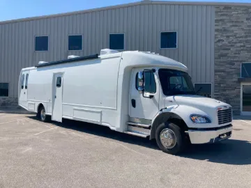 Picture of 2026 Freightliner S2C 40 Ft Three Room Mobile Medication Unit ADA