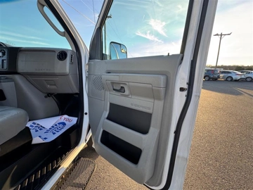 Picture of 2014 Ford E-250 Passenger Van