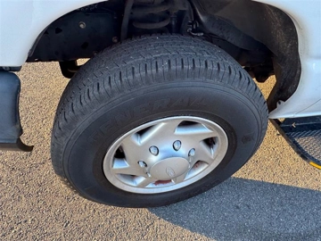 Picture of 2014 Ford E-250 Passenger Van