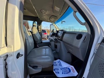 Picture of 2014 Ford E-250 Passenger Van