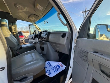 Picture of 2014 Ford E-250 Passenger Van