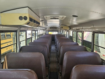 Picture of 2007 Thomas Saf-T-Liner School Bus