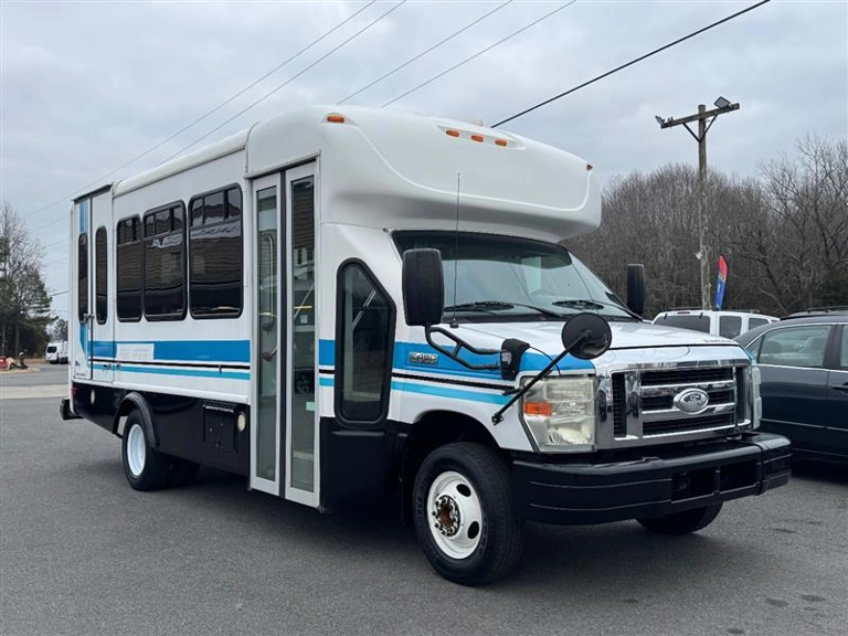 Picture of 2014 Ford E450 Cutaway ADA Shuttle Bus