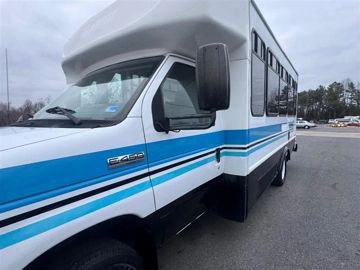 Picture of 2014 Ford E450 Cutaway ADA Shuttle Bus