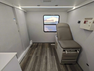 Picture of 2014 Ford 3 Room Mobile Clinic With Audiology Booth ADA